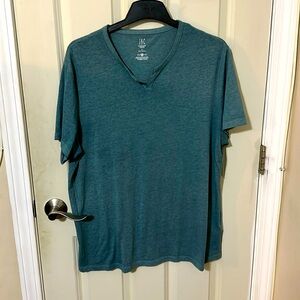 International Concepts INC Repreve T-Shirt